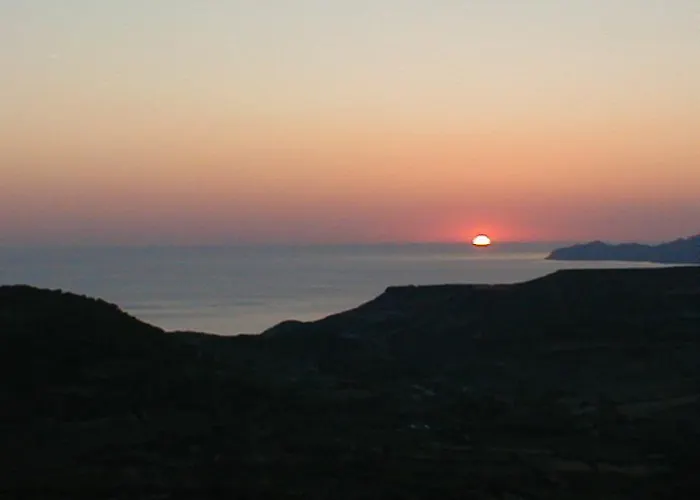 Casa Vista Mare Bosa/magomadas Tatil Evi *